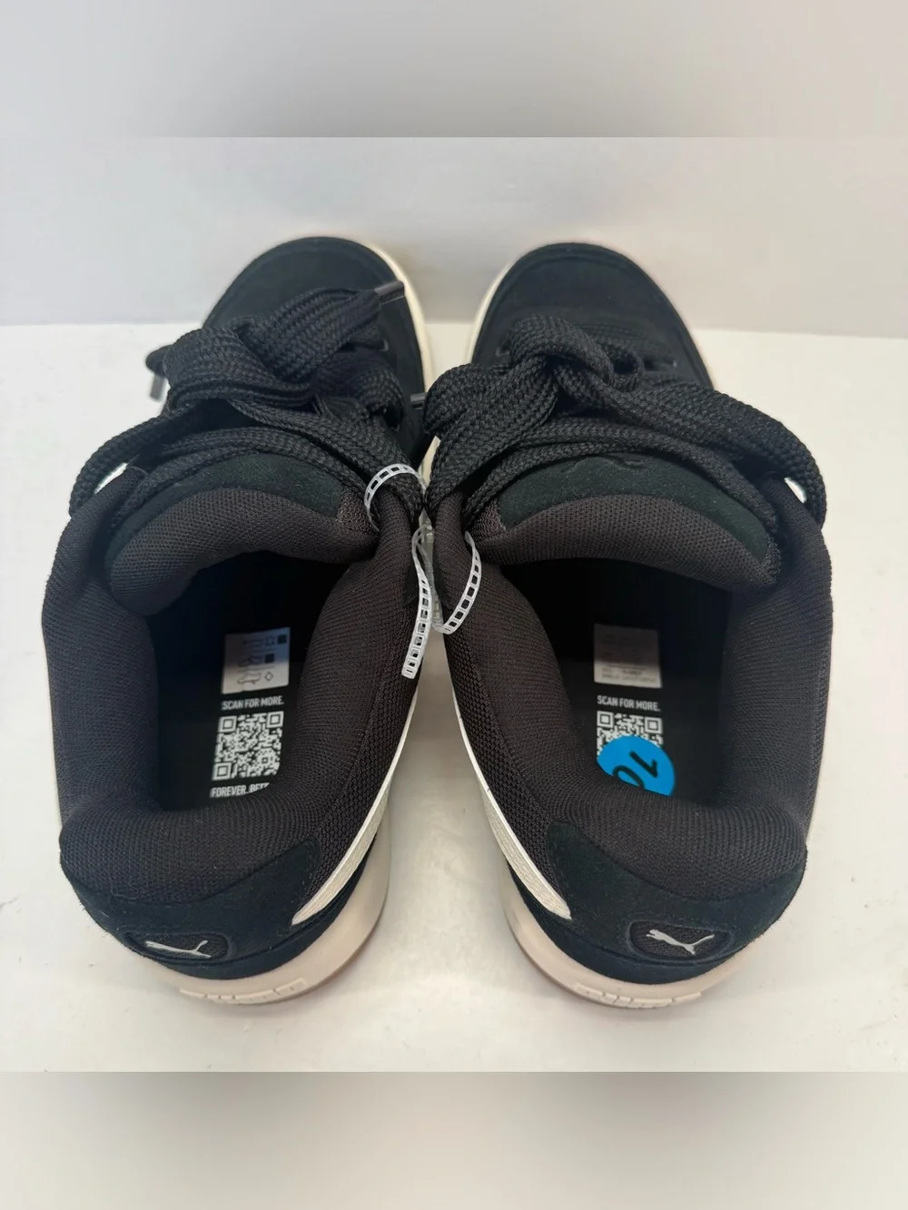 NWOB Lifestyle OG Puma Black Alpine Snow Black & White Low-Top Sneakers M 10
